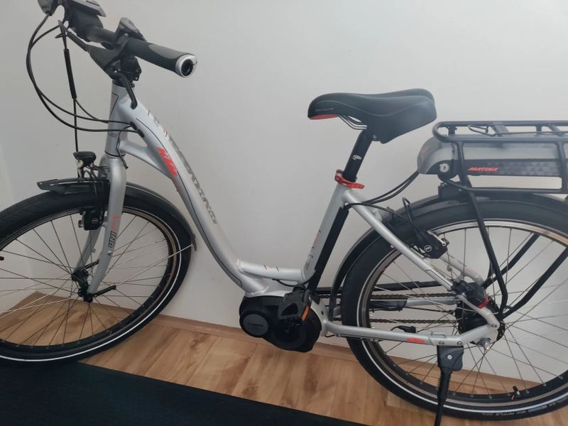 KTM Městské dámské elektrokolo