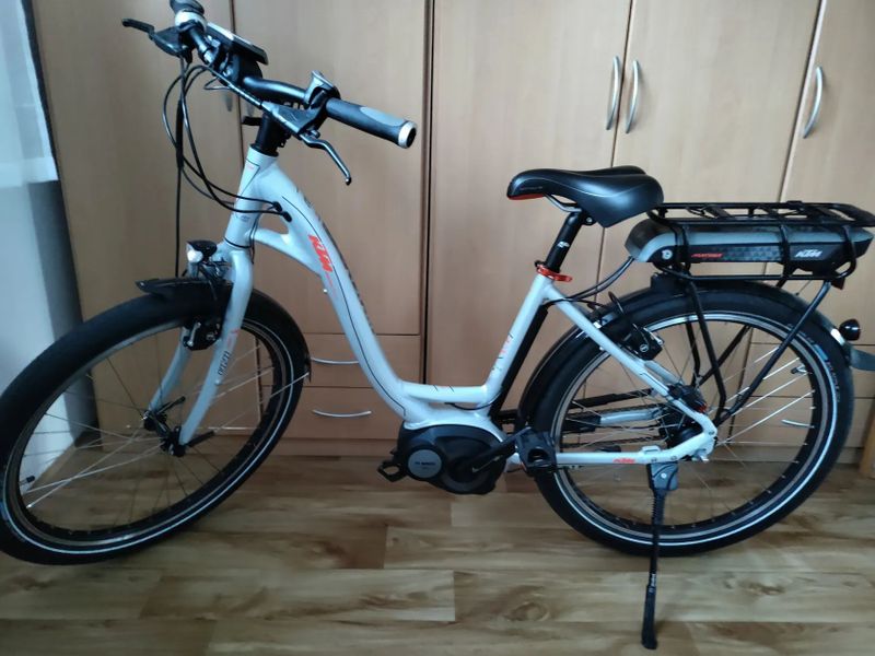 KTM Městské dámské elektrokolo