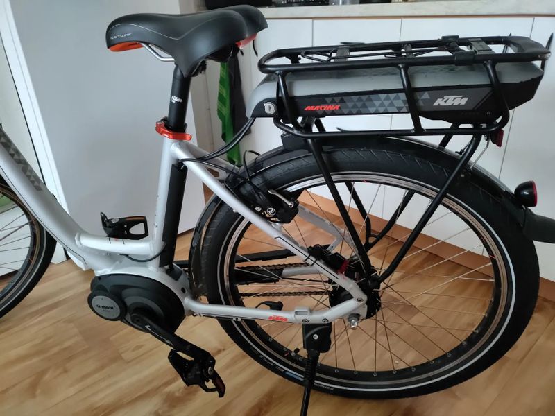 KTM Městské dámské elektrokolo