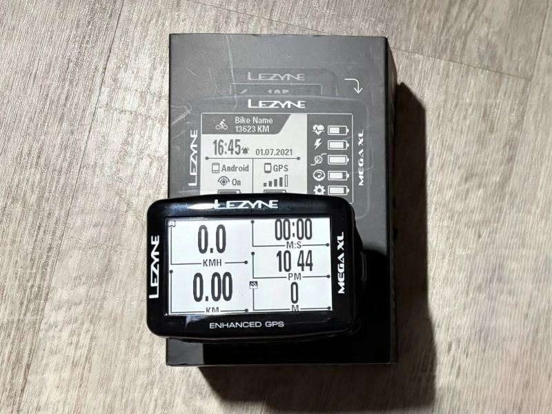 Cyklonavigace Lezyne Mega XL - v záruce, originální balení