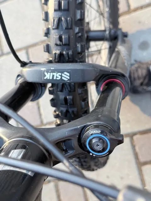 Transition Ripcord 24", celoodpružené, 13 kg