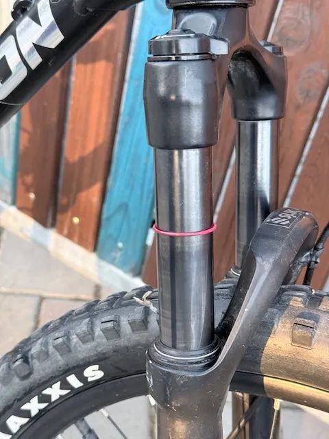 Transition Ripcord 24", celoodpružené, 13 kg