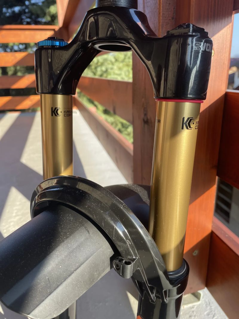 Fox 36 Factory 150mm Grip2