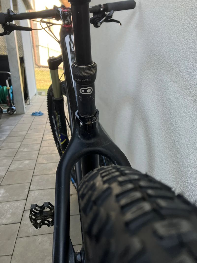 Juniorské karbonové kolo s teleskopkou