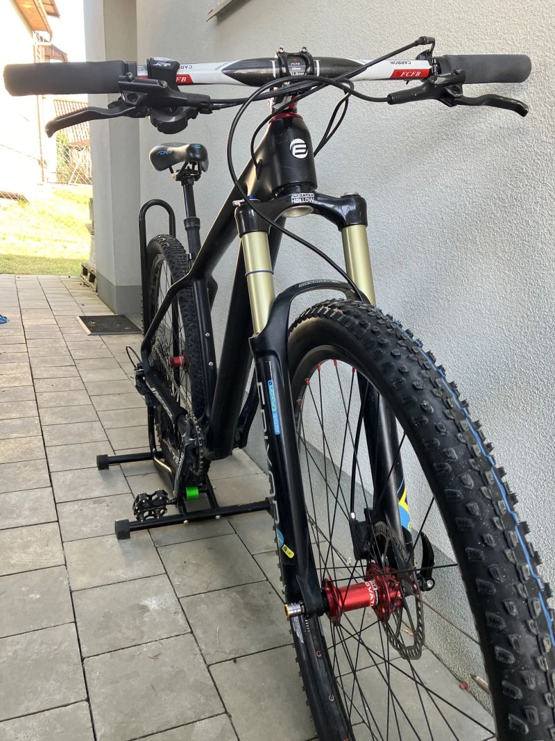 Juniorské karbonové kolo s teleskopkou