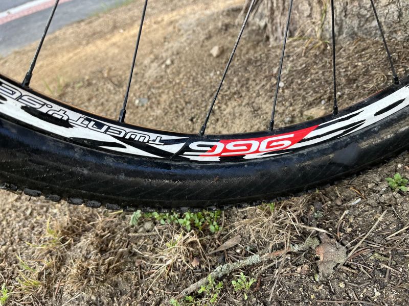 Závodní kolo 27,5 S