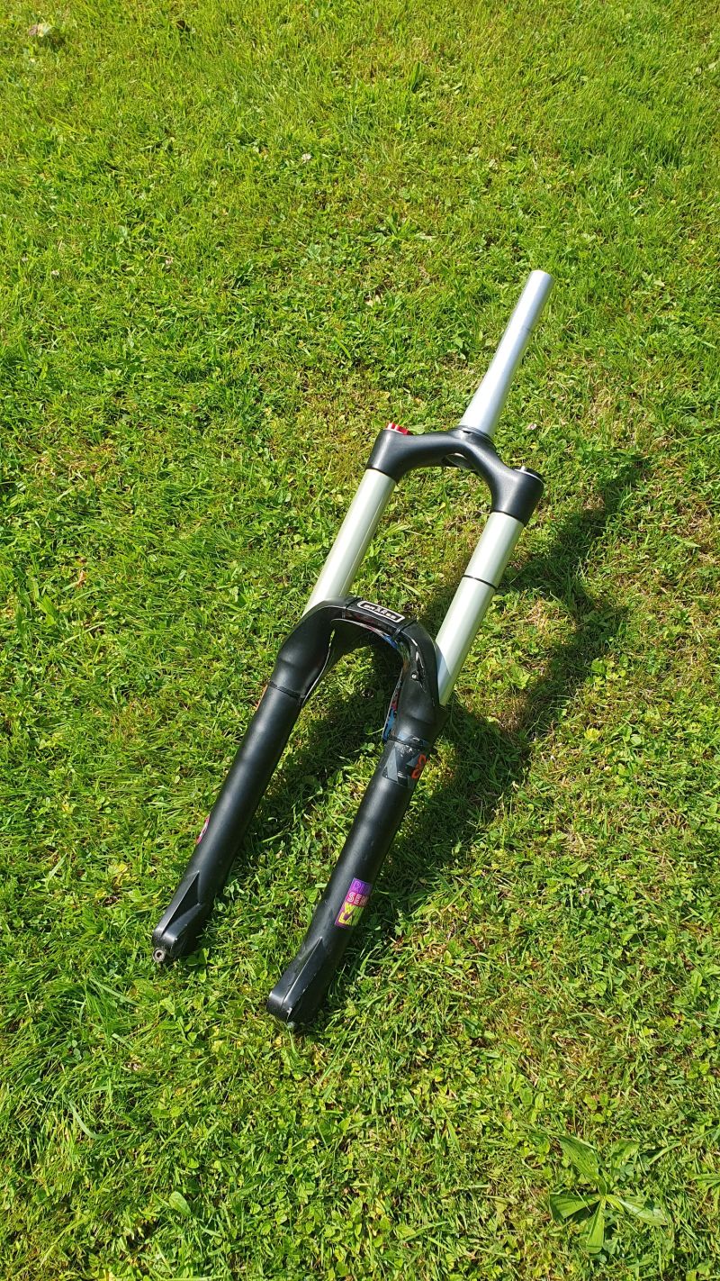 Xfusion metric R 27,5 180-200mm vzduchová 