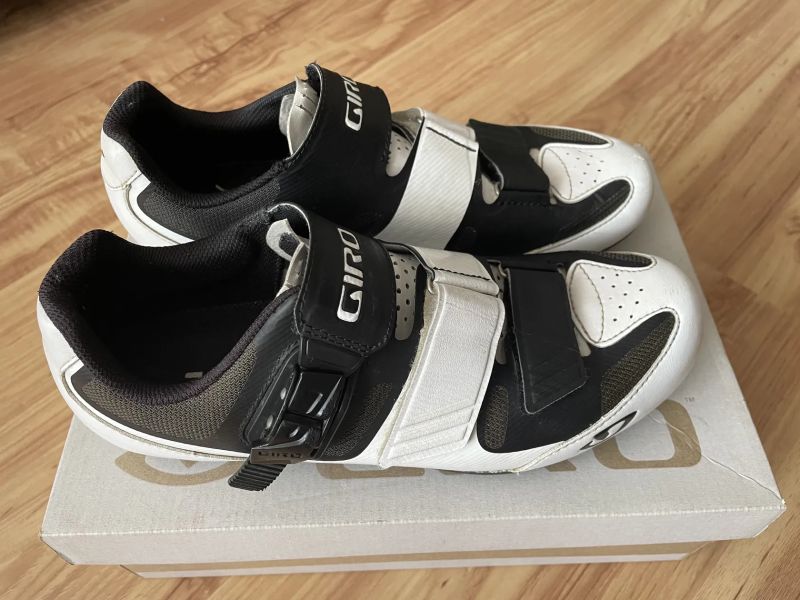 Silniční tretry GIRO