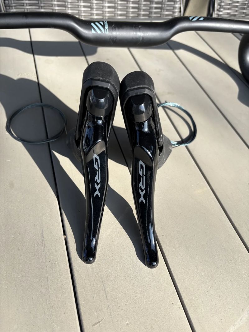 Pells Pells Raw 2 - Flat bar (unikatní set 2 v 1 - rovná řidítka a berany)