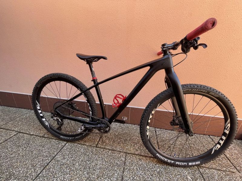 Celokarbonové kolo 27,5''