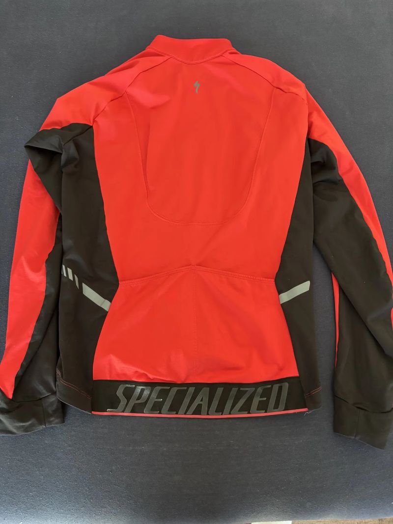 Cyklo oblečení Kalas a Specialized 