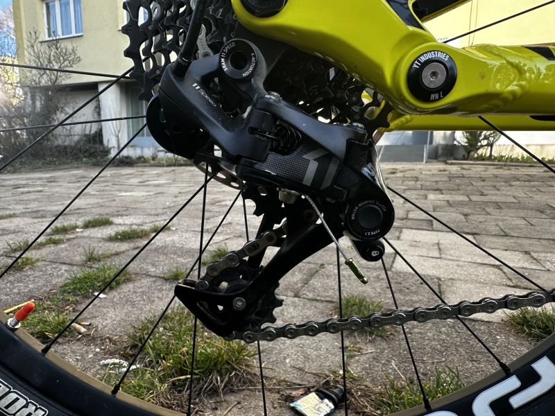 YT Industries Capra cf