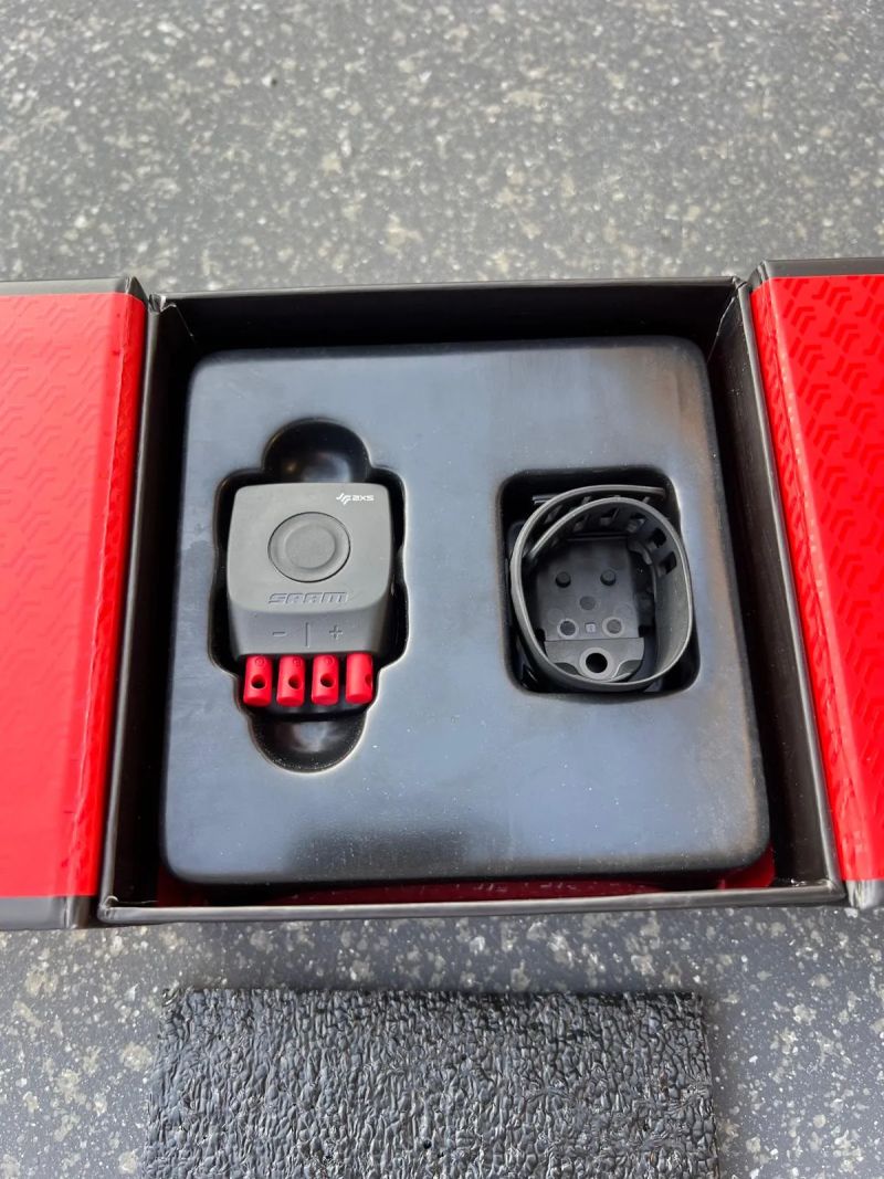 SRAM AXS eTap Blip box