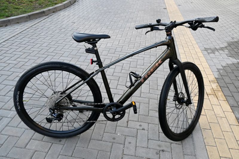 Trek Dual Sport 3, s karbonovou vidlicí, vel. M