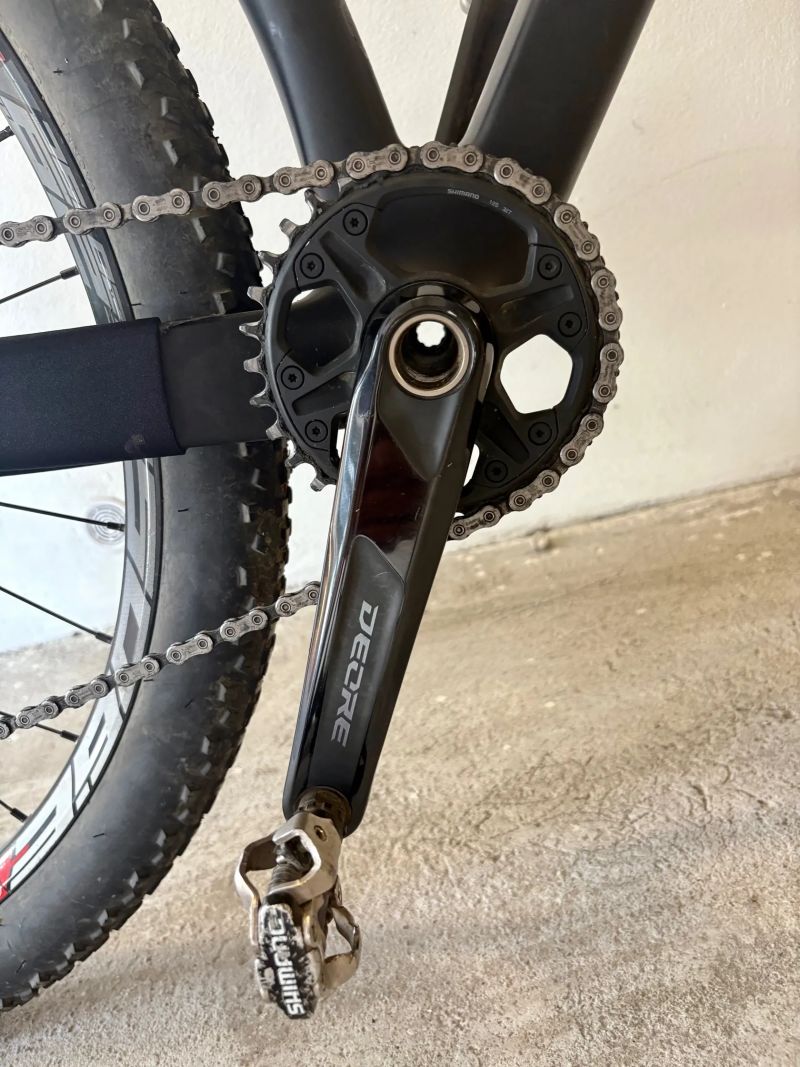 Skvělé karbonové ultra lehké závodní kolo, 29",M rám s teleskop.sedlovkou