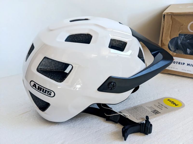 Abus MoTrip MIPS shiny white 57-61cm