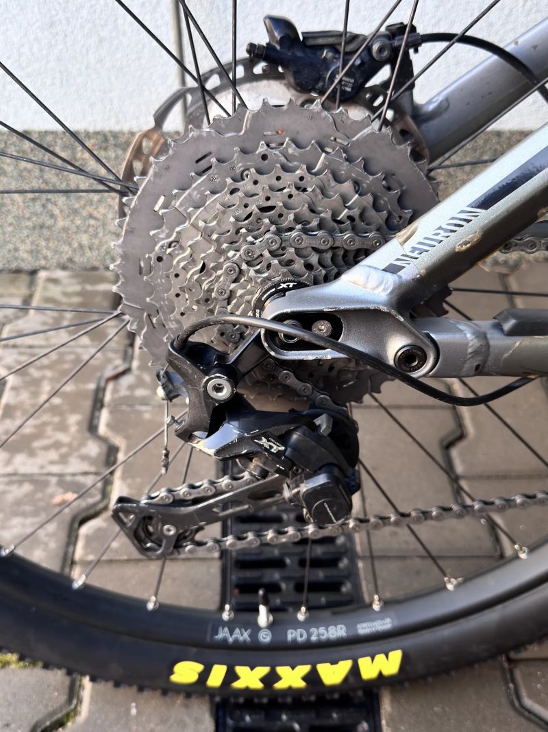 Canyon Neuron AL 6 (2019) L / 29” / trail-allmountain / SLX-XT / 130 mm