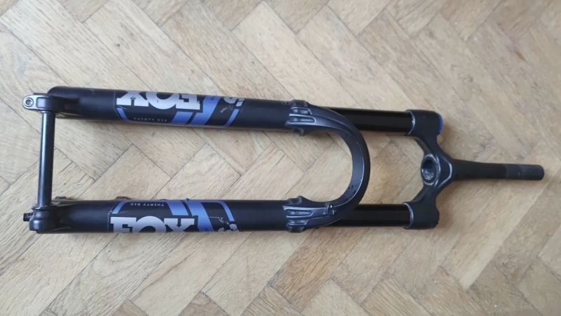 Fox 36 Performance Elite Grip2