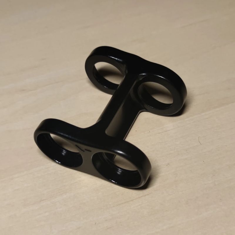 Pivot Cycles - spodní link / lower link