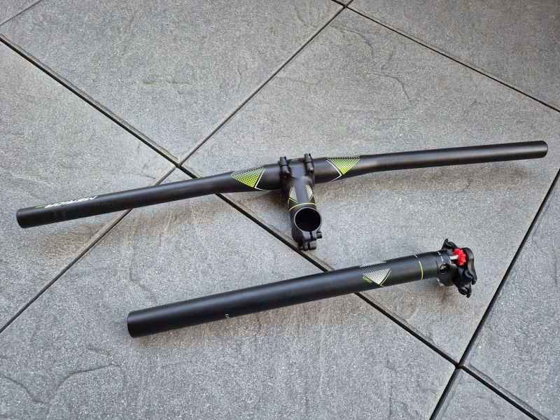 Merida Matts J.Team - závodní juniorské 26" kolo (včetně helmy)