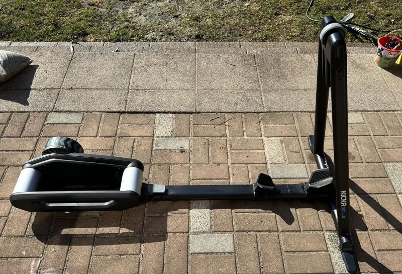 Prodám cyklotrenažer Wahoo KICKR ROLLR