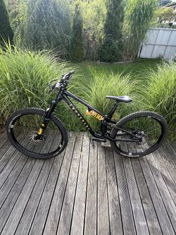 Commencal Meta V5 Öhlins edition