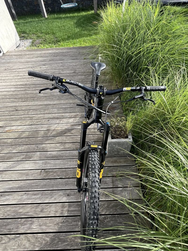 Commencal Meta V5 Öhlins edition