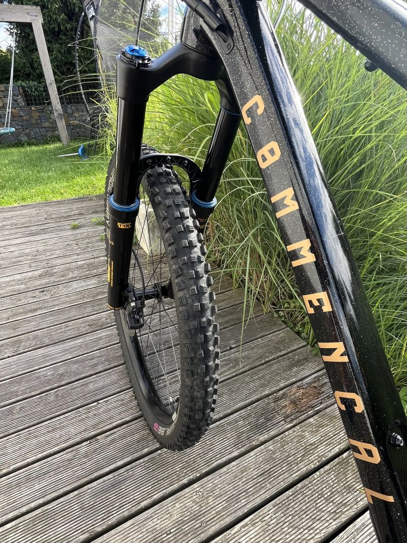 Commencal Meta V5 Öhlins edition
