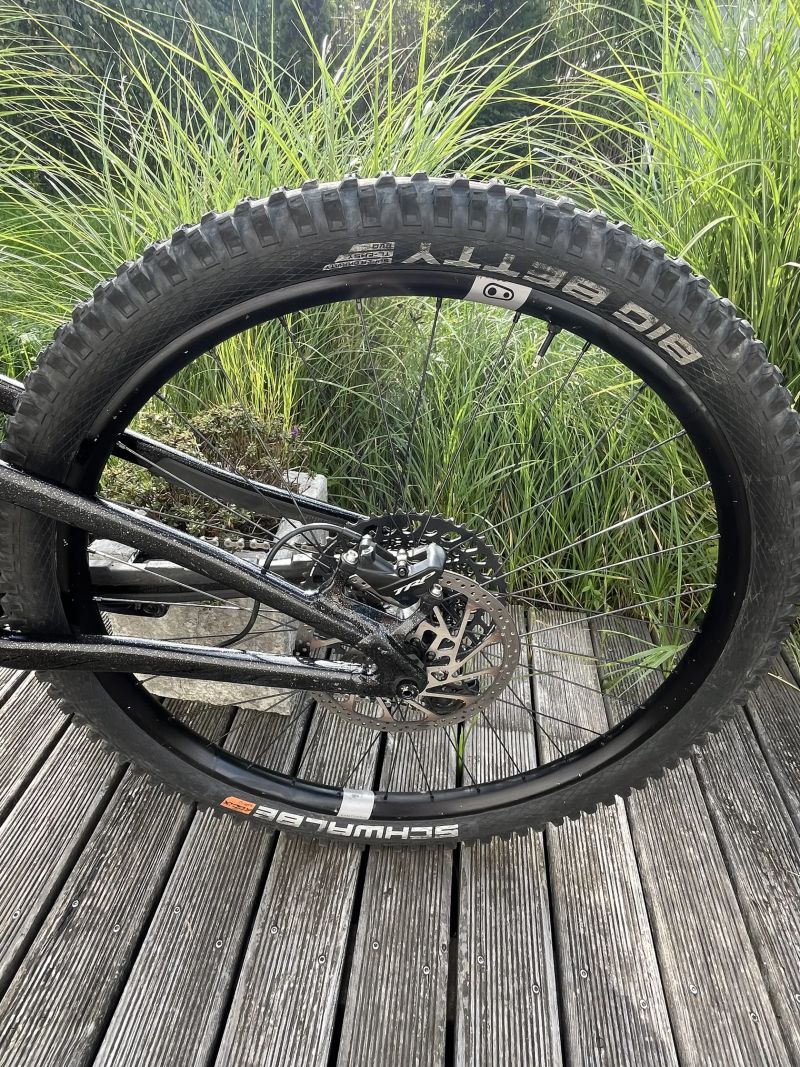 Commencal Meta V5 Öhlins edition