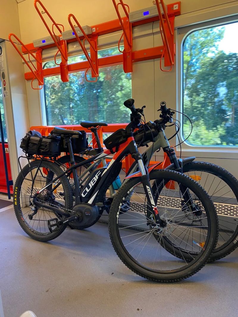 Horske elektrokolo Cube 19”