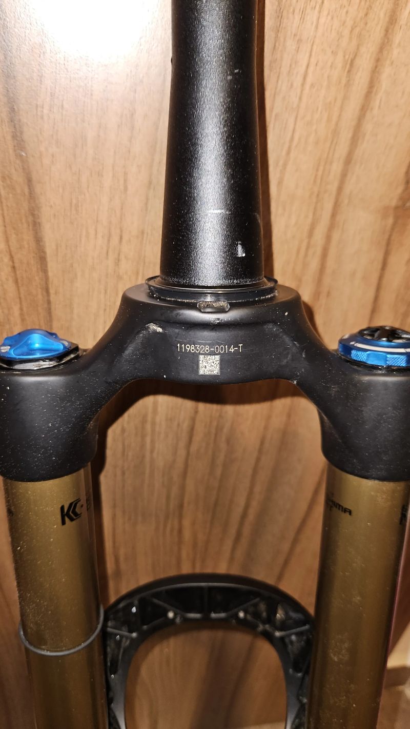 Fox 38 Factory float x2