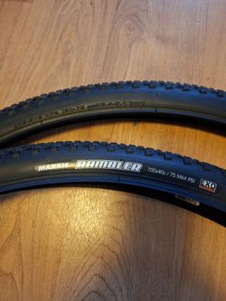 2x plášť Maxxis Rambler 700x40