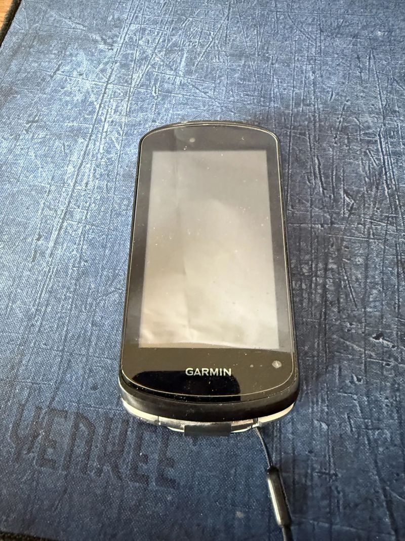 Cyklopočítač s GPS Garmin EDGE Edge by 1040 černý