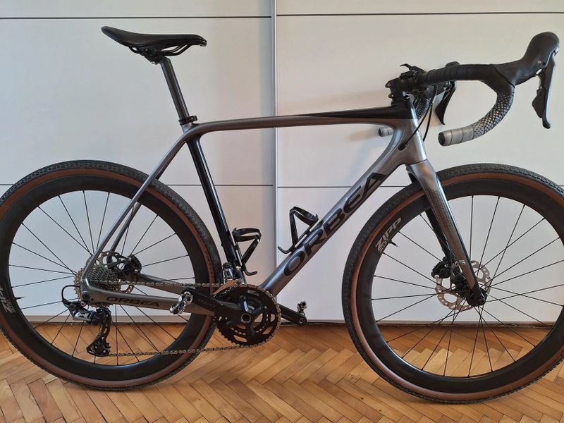 PRODÁM maximálně udržovaný gravel - Orbea Terra M30 vel. M ( spíše L )