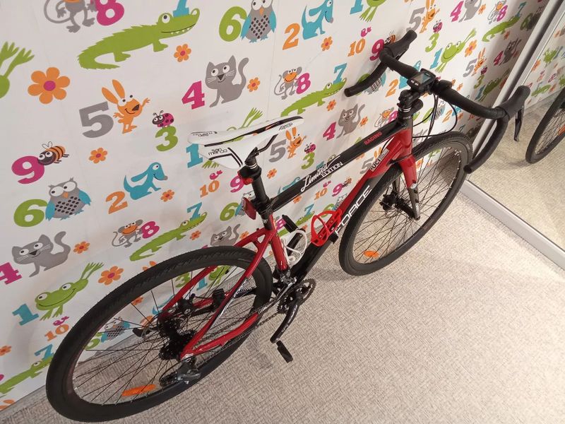 Prodám nový silniční gravel FORCE, cena 12.000,- Kč