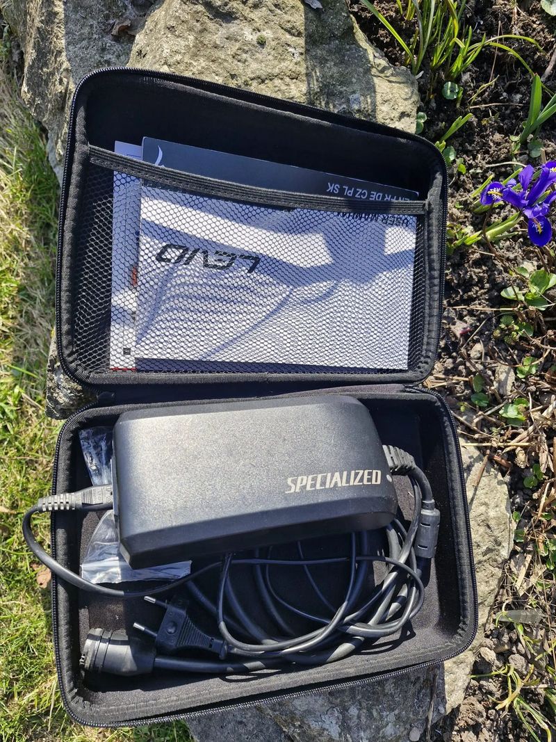 Specialized Turbo Levo, vel.M, najeto 2 736 km