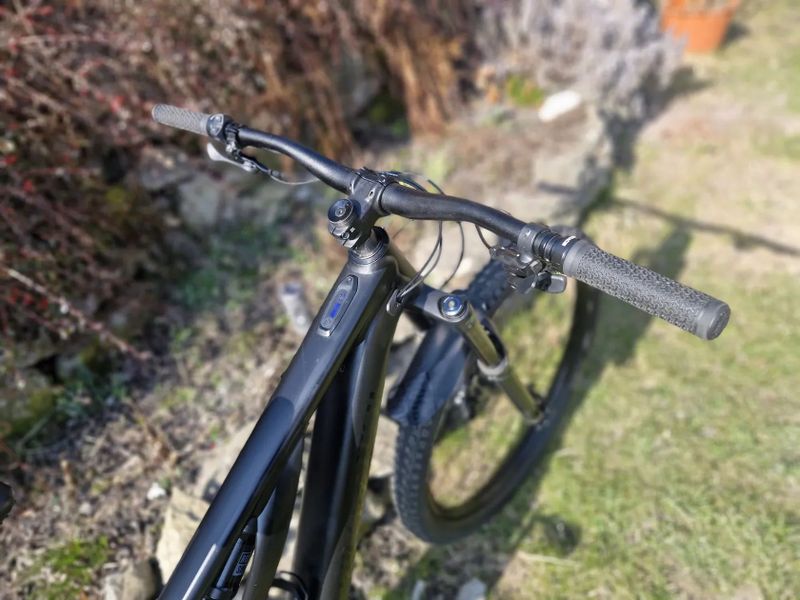 Specialized Turbo Levo, vel.M, najeto 2 736 km