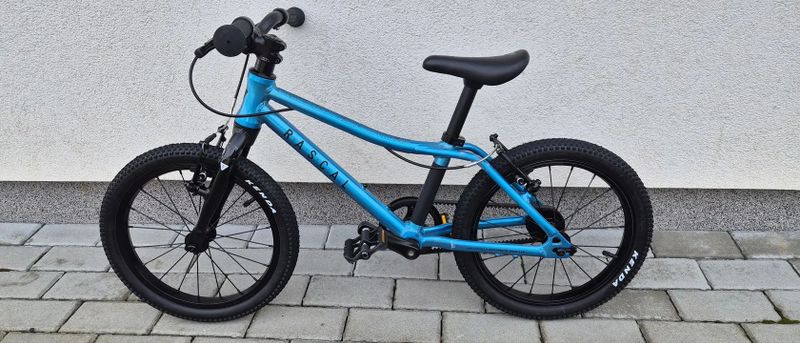 Rascal 16 Aquamarine