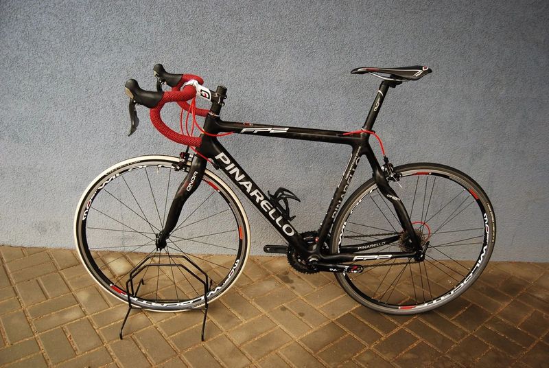 Karbonové silniční kolo Pinarello 55CM