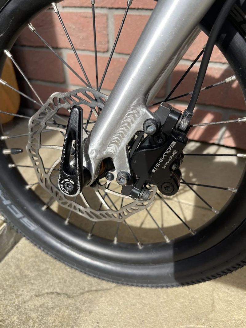 Early Rider Helion 16 s řezením Shimano