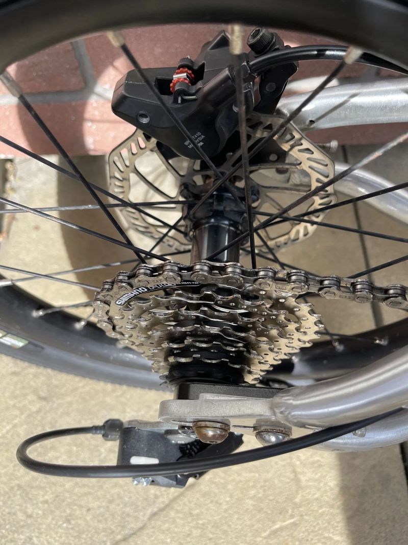 Early Rider Helion 16 s řezením Shimano