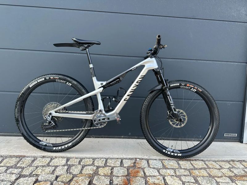 Canyon Lux trail CF9 AXS