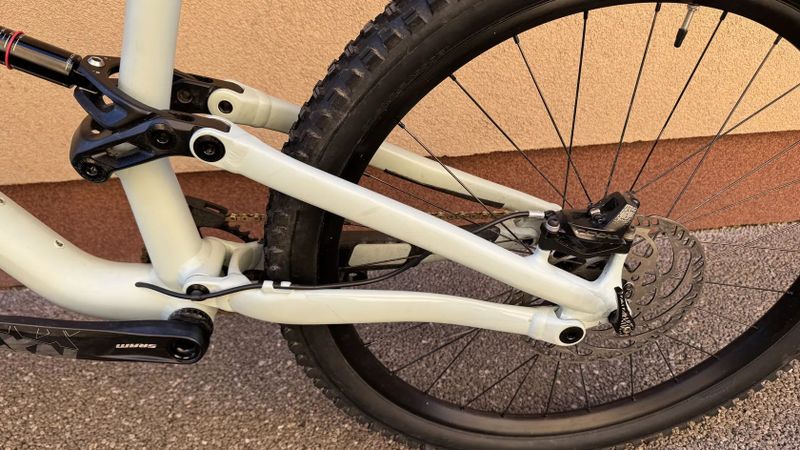 Specialized Specialized Status FR build. TOP STAV!