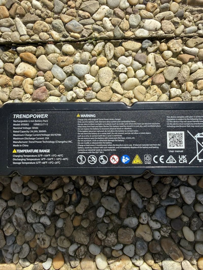 Canyon Spectral Integrovaná baterie 900 Wh