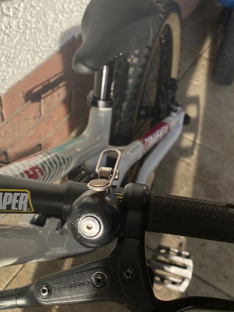 Commencal Clash 20 a Naloo Mountain Jack20, top dětská celopéra