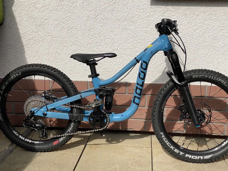 Commencal Clash 20 a Naloo Mountain Jack20, top dětská celopéra