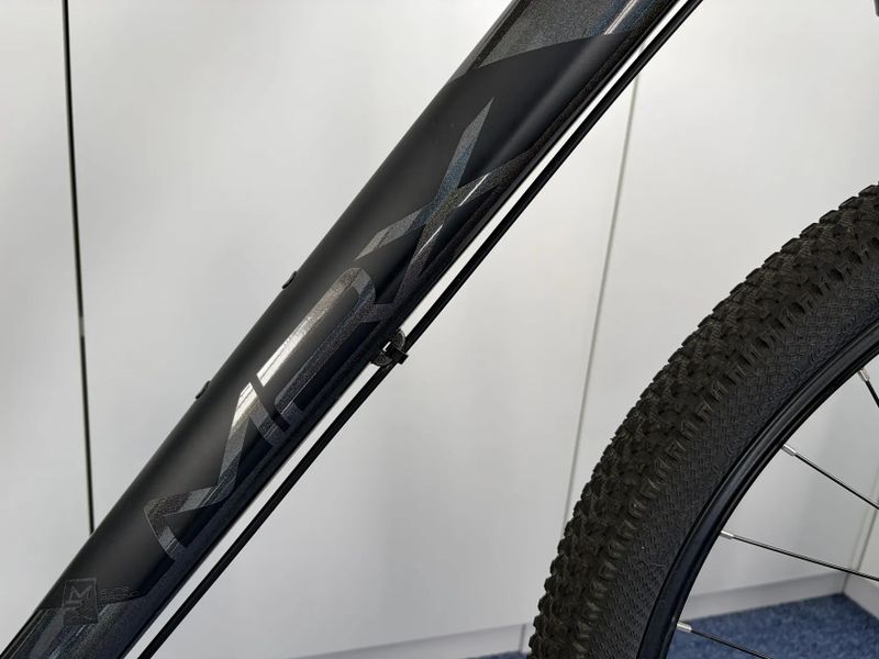 MRX 27,5" (17,5") - Shimano Deore - vzduch Raidon 