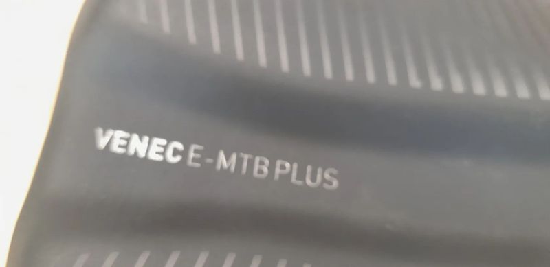 Ergonomicke sedlo acid venec