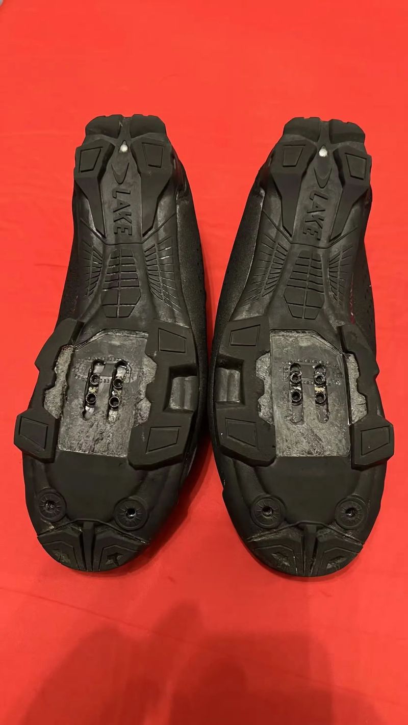 tretry LAKE MX239 Carbon černé vel.44,5