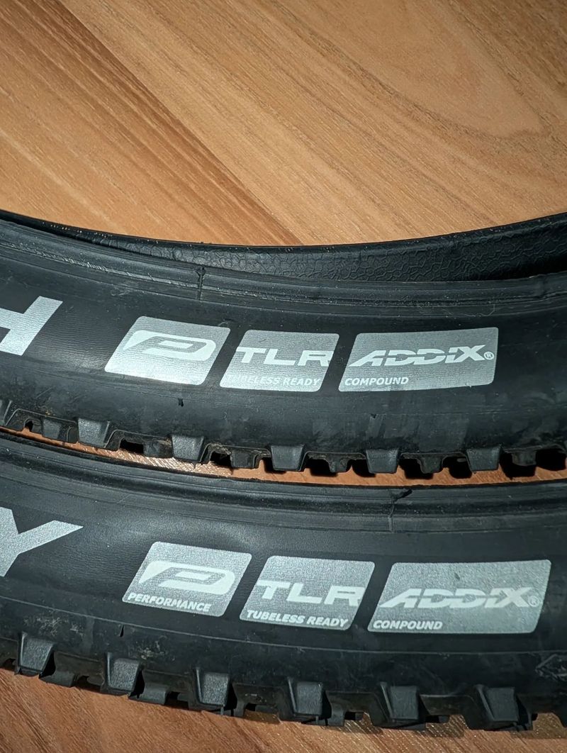 Schwalbe Racing Ralph a Racing Ray